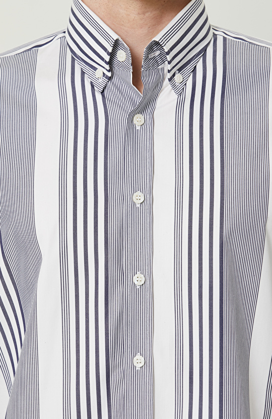 Lacivert Beyaz Çizgili Gömlek