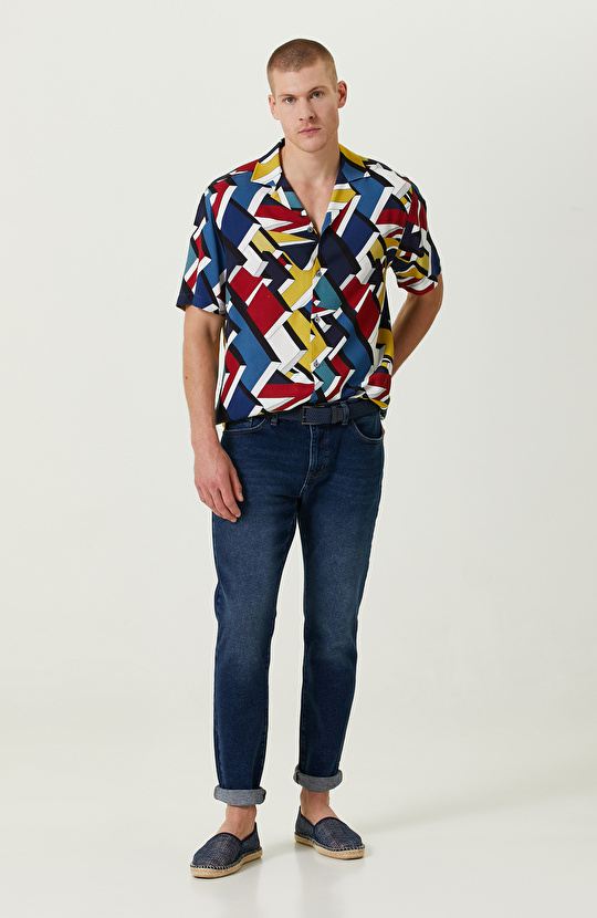 Apaş Yaka Renkli Gömlek