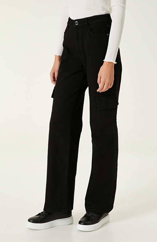 Pamuklu Kargo Cep Detaylı Pantolon