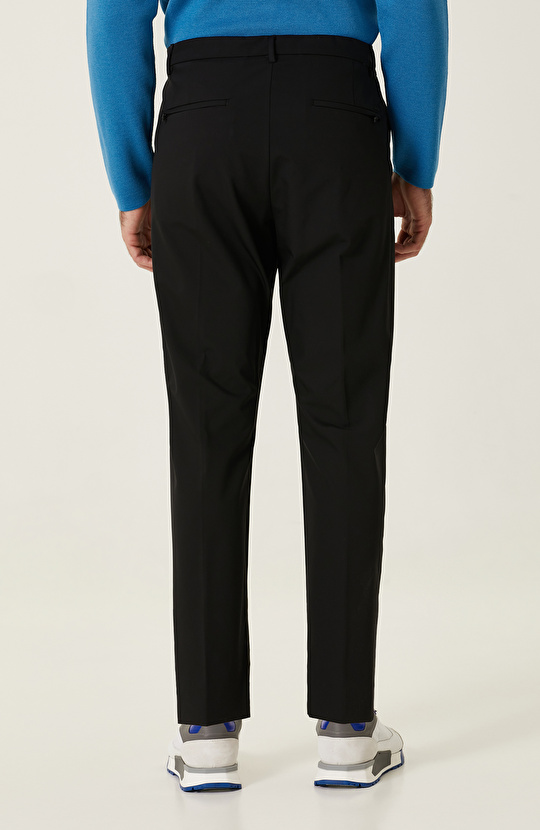 N-Tech Siyah Pantolon