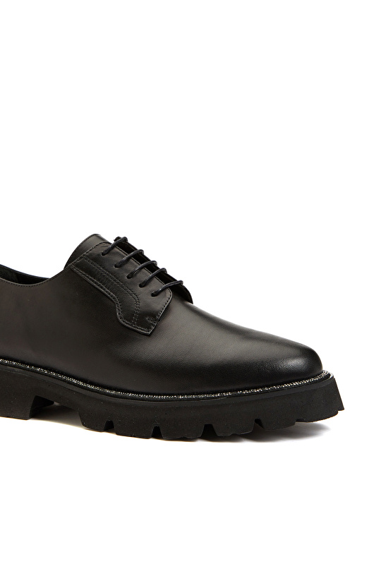 Siyah Kadın Deri Ayakkabı