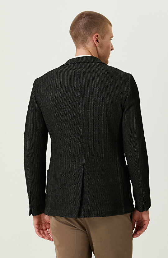 Örme Mono Yaka Siyah Desenli Ceket