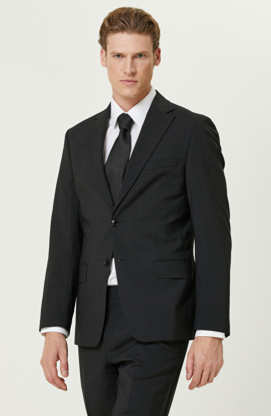 Siyah Yün Karışımlı Takım Elbise