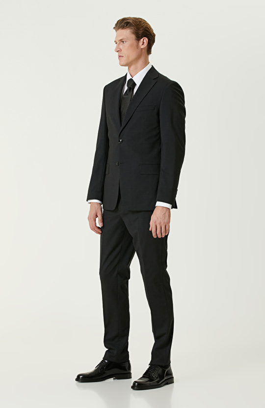 Siyah Yün Karışımlı Takım Elbise