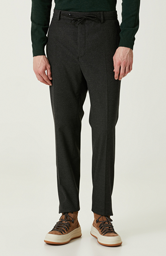 Düz Paça Yan Cepli Antrasit Çizgili Pantolon