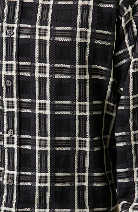 Klasik Yaka Siyah Dokuma Ekose Gömlek