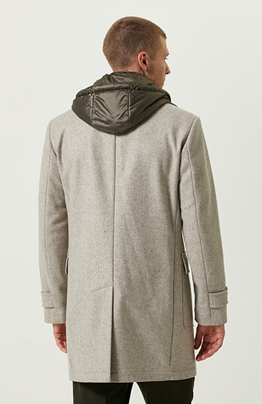 Kruvaze Yaka Dokuma Bej Palto