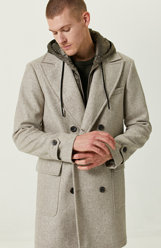 Kruvaze Yaka Dokuma Bej Palto