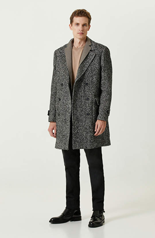 Siyah Beyaz Kruvaze Yaka Palto