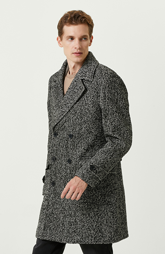 Siyah Beyaz Kruvaze Yaka Palto