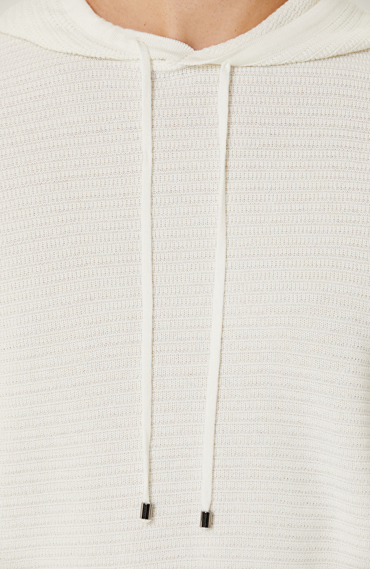 Ekru Kapüşonlu Kazak