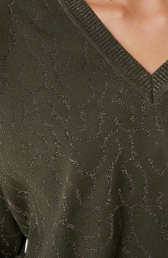 Haki V Yaka Simli Kazak