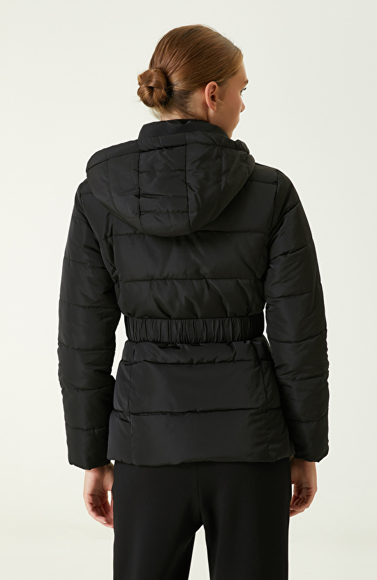 Siyah Kapitoneli Mont