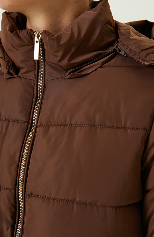 Kahverengi Kapitoneli Mont