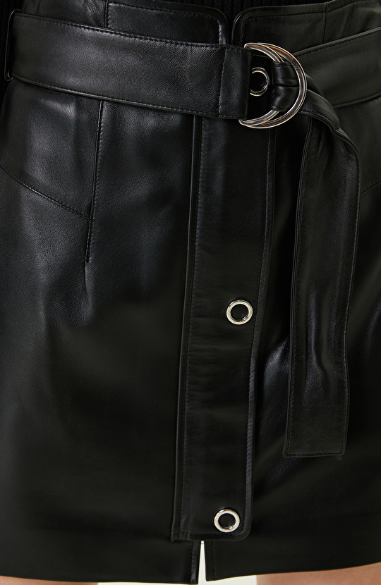 Siyah Deri Mini Etek