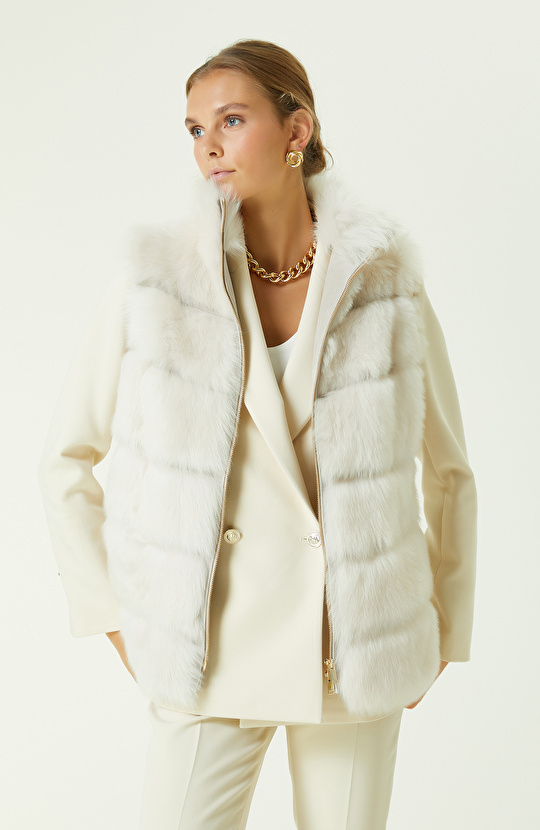 Ekru Çizgi Detaylı Deri Yelek