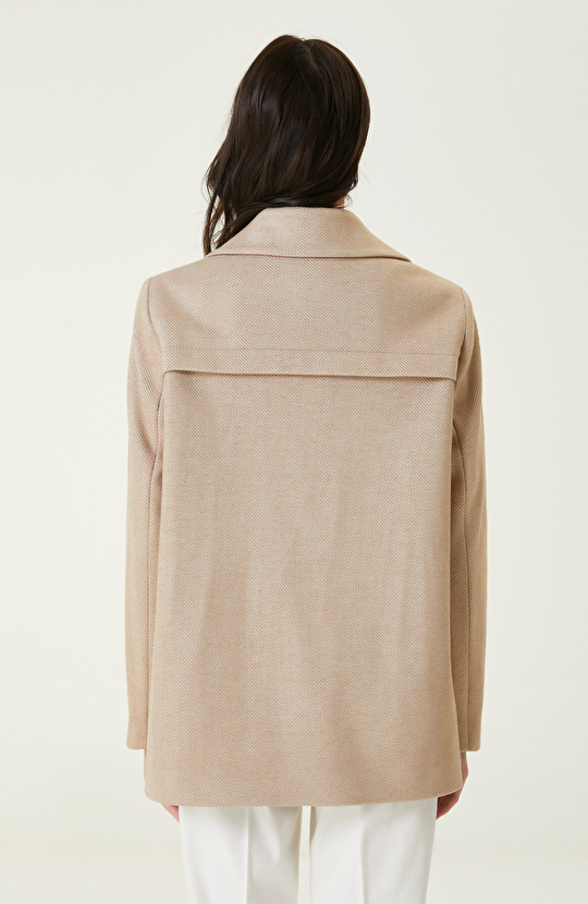 Bej Diyagonal Desenli Kaban