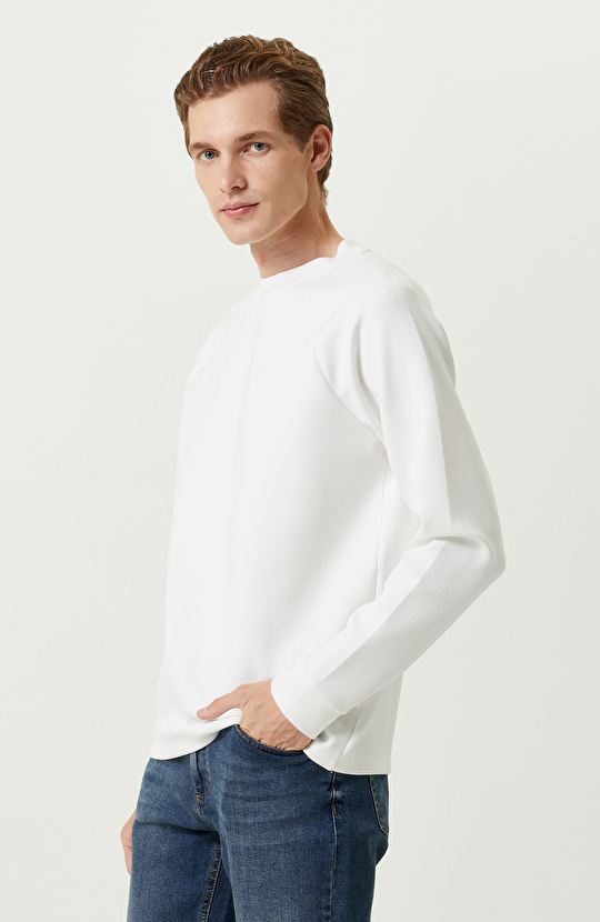 Ekru Bisiklet Yaka Sweatshirt