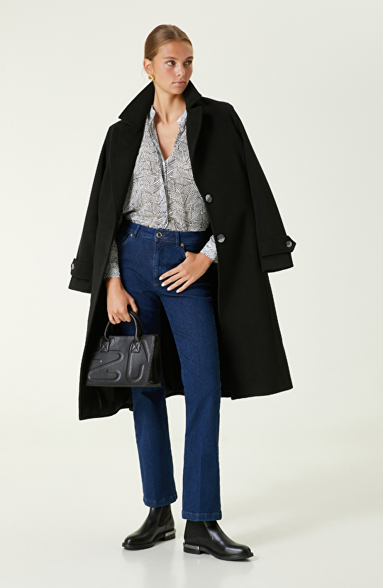 Beyaz Desenli Gömlek