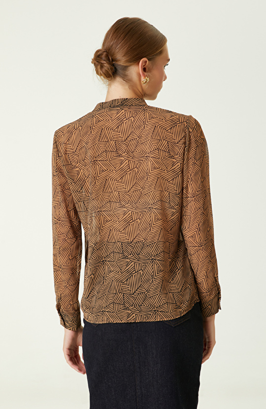 Siyah Desenli Gömlek