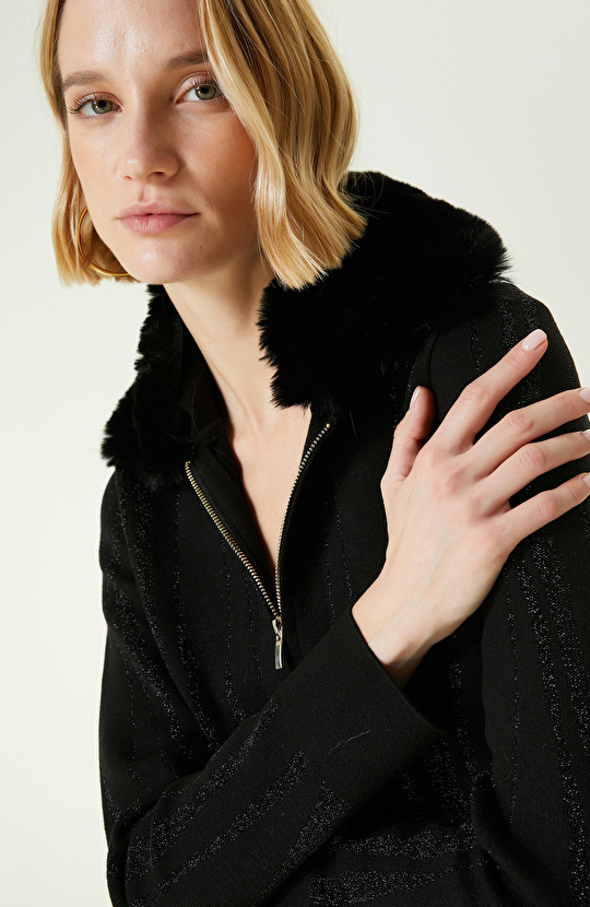 Siyah Jakarlı Hırka