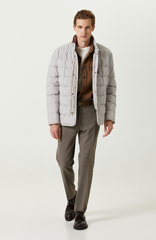 Ekru Nakış Detaylı Kazak