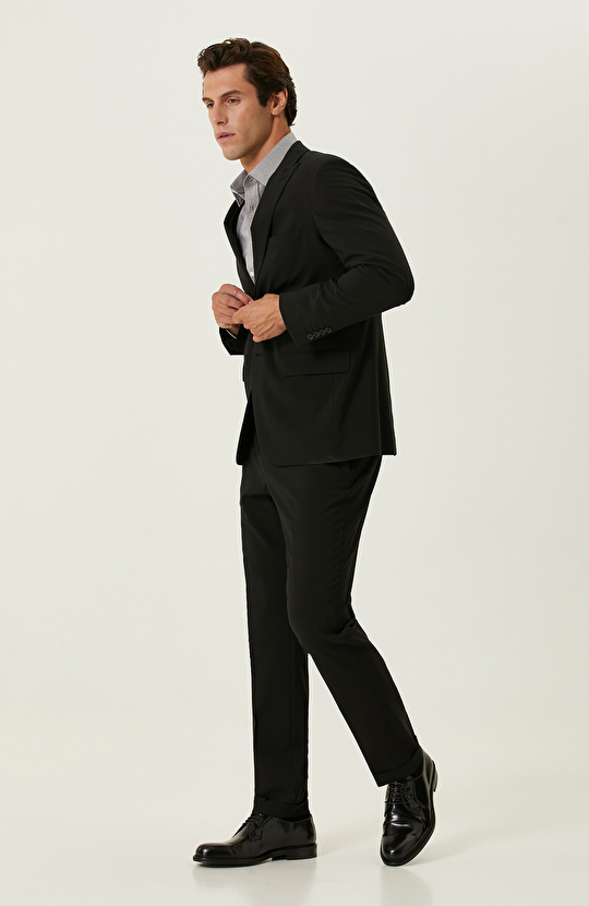 Siyah Gofre Desenli Takım Elbise