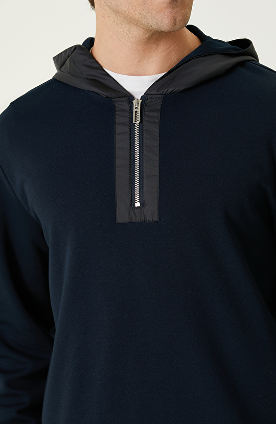 Lacivert Kapüşonlu Sweatshirt