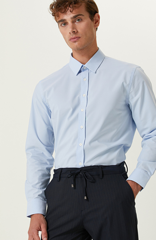 Açık Mavi Likralı Gömlek