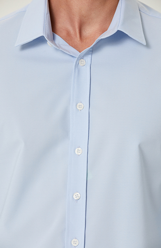 Açık Mavi Likralı Gömlek