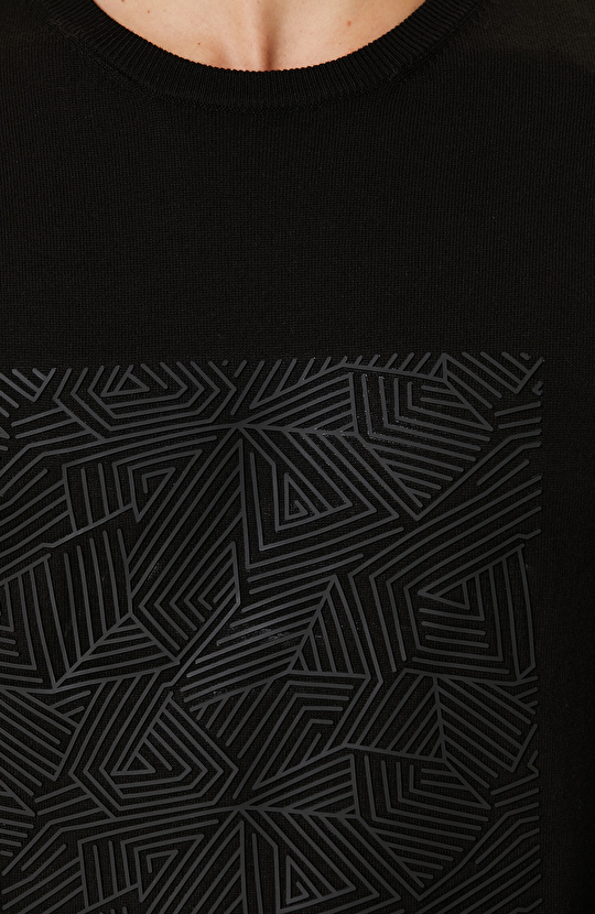 Siyah Baskılı Kazak