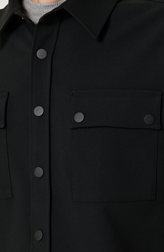 Siyah Çıtçıtlı Dış Gömlek