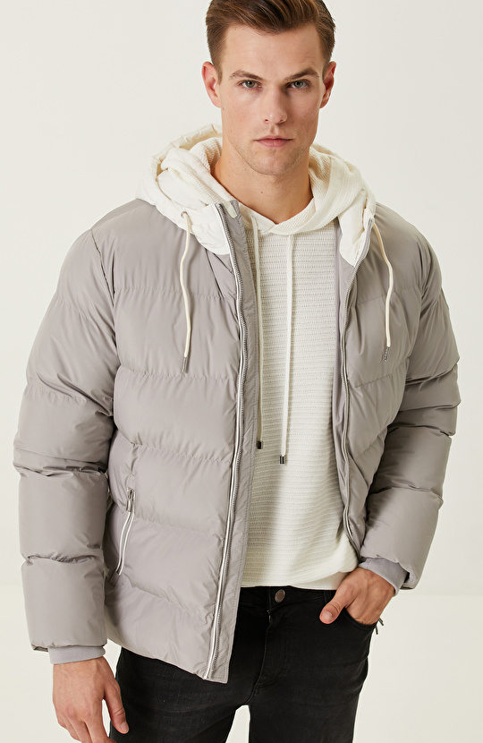 Gri Beyaz Kapüşonlu Mont