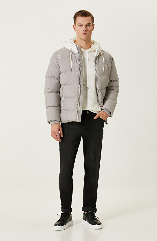 Gri Beyaz Kapüşonlu Mont