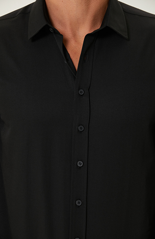 Siyah Diyagonal Gömlek