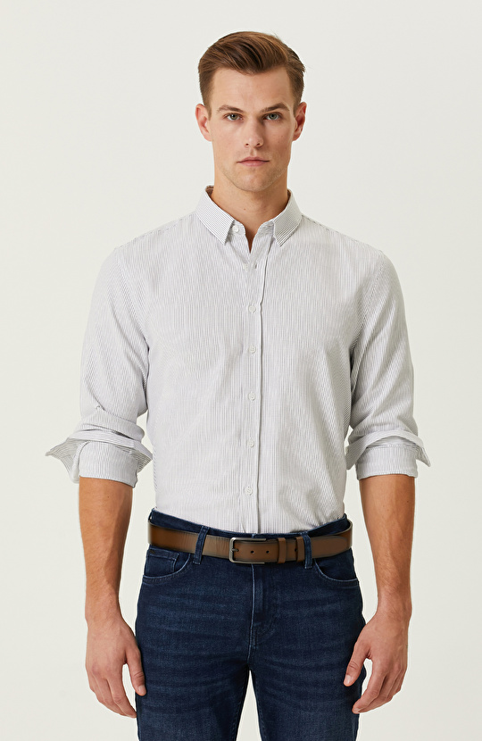 Beyaz Lacivert Çizgili Gömlek