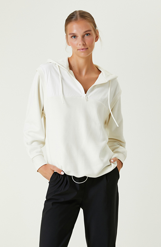 Ekru Fermuar Detaylı Sweatshirt
