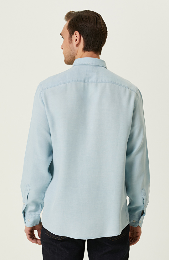 Açık Mavi Gömlek