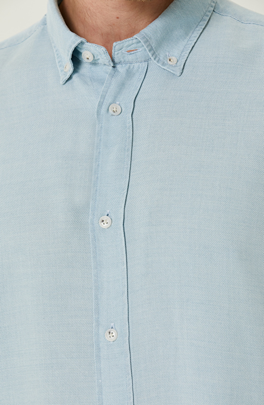 Açık Mavi Gömlek