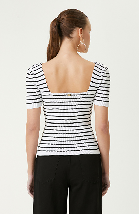  Siyah Beyaz Çizgili Kısa Kollu Kazak