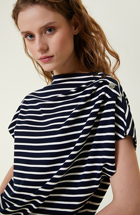 Lacivert Ekru Çizgili Bluz
