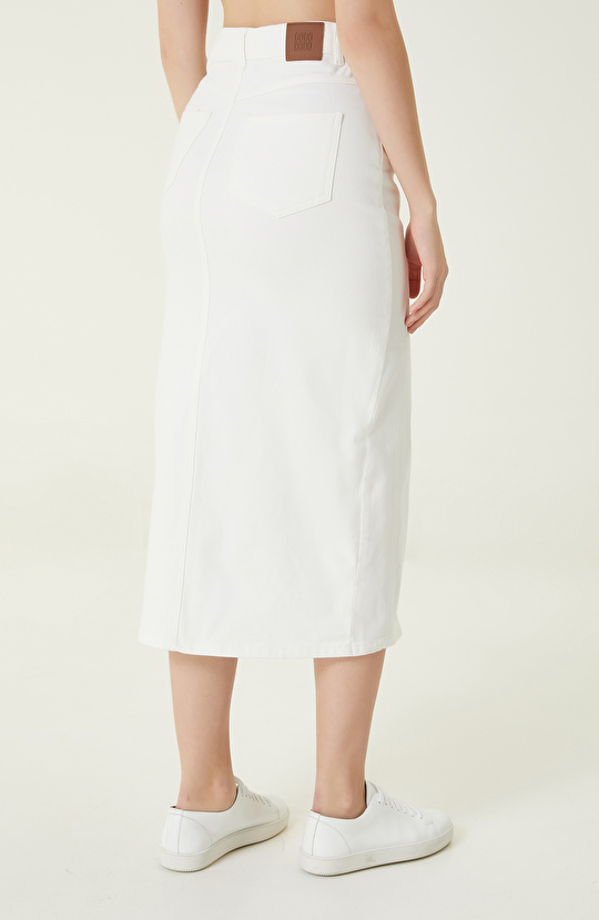  Kırıkbeyaz Denim Etek