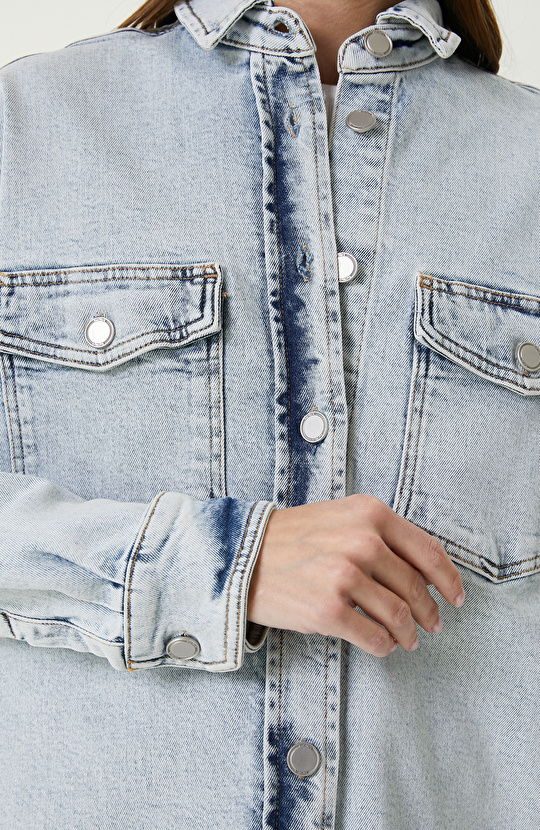  Açık Indigo Mavi Denim Gömlek
