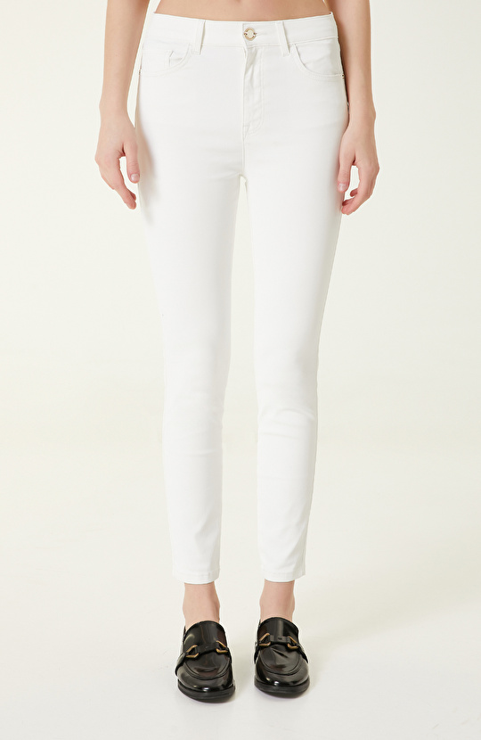  Beyaz Denim Pantolon