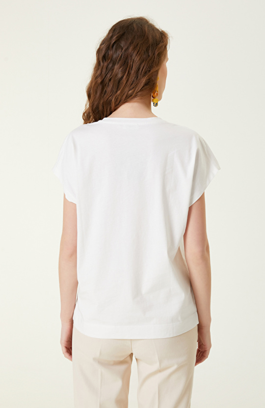  Kırıkbeyaz T-Shirt