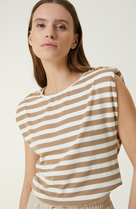 Beyaz Bej Çizgili T-shirt
