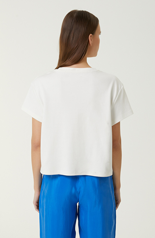  Beyaz Desenli T-Shirt