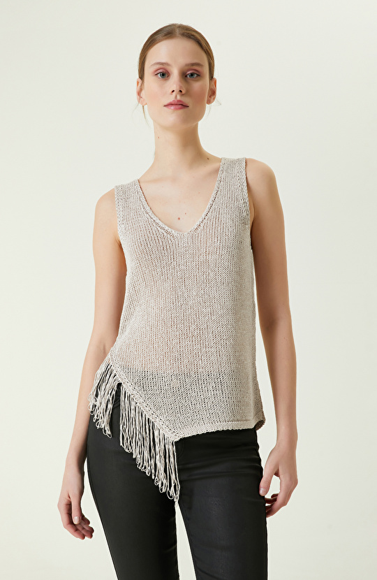 Bej Püsküllü Triko Atlet