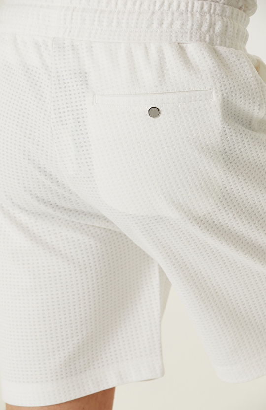 Ekru Şort