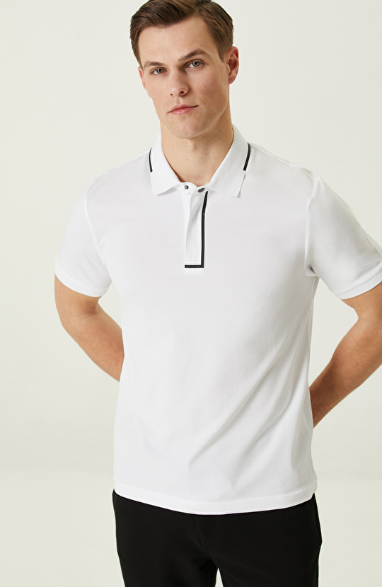  Beyaz Polo Yaka T-Shirt